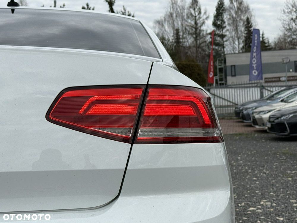 Volkswagen Passat 2.0 TDI SCR Highline DSG - 8