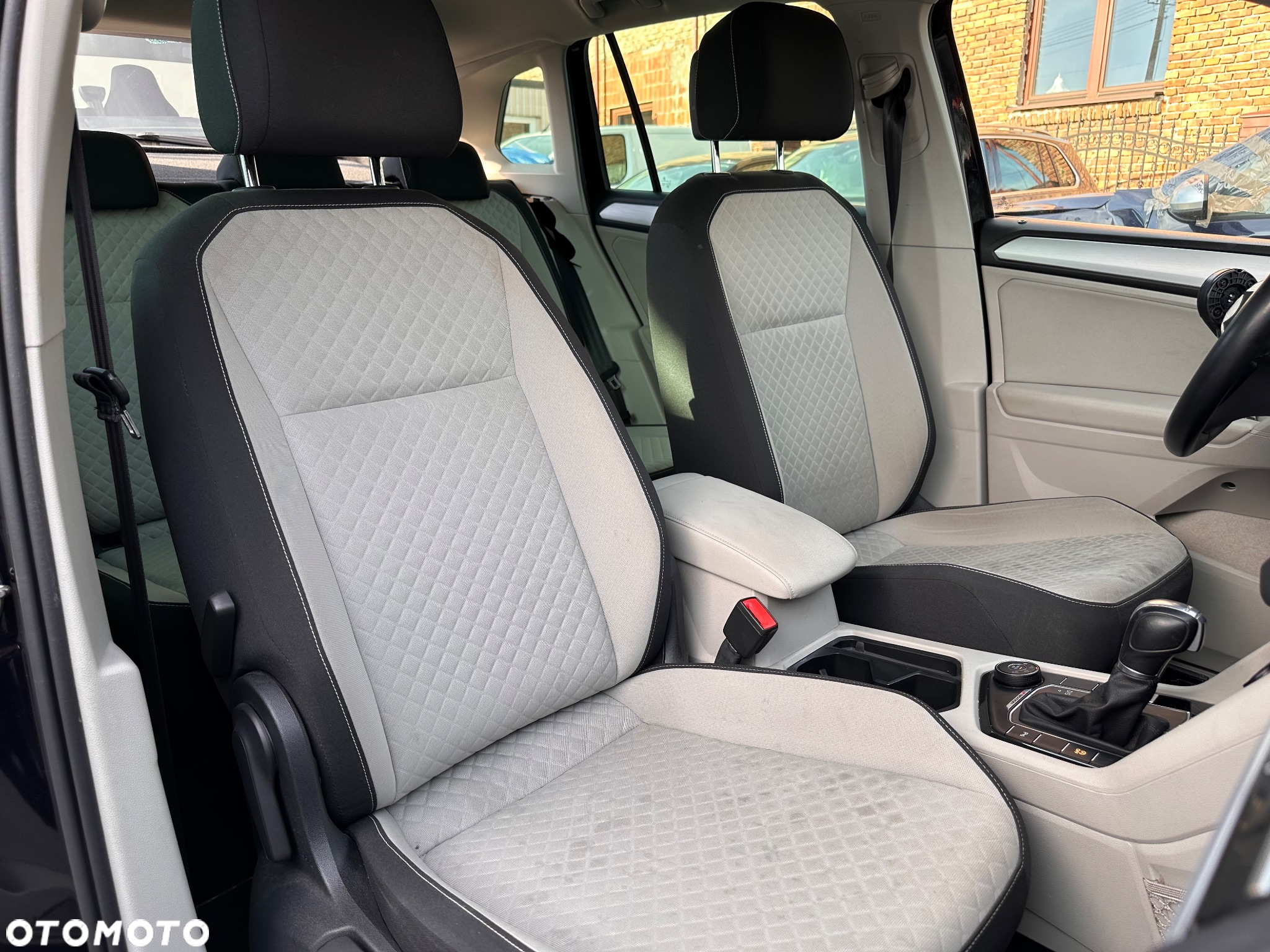 Volkswagen Tiguan - 27