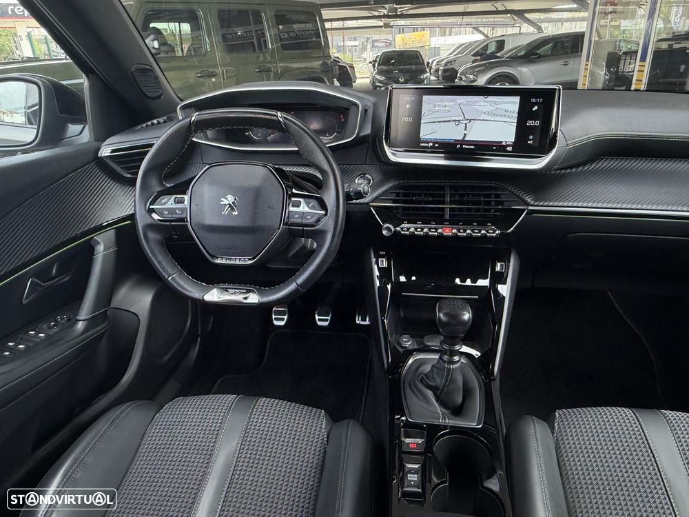 Peugeot 2008 1.2 PureTech GT - 39