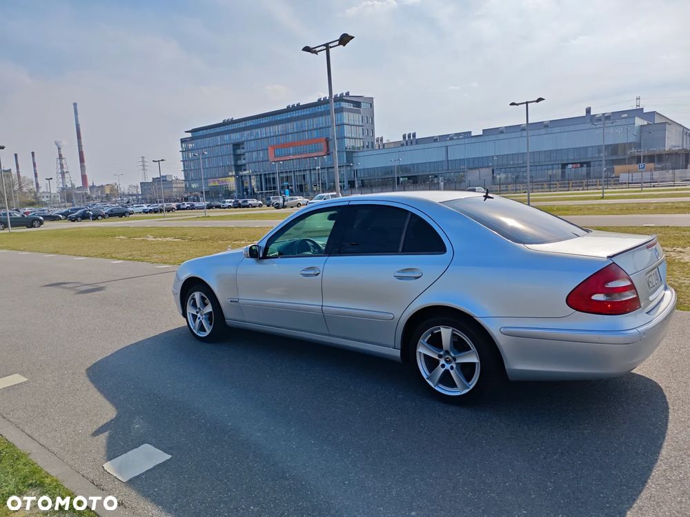 Mercedes-Benz Klasa E 280 CDI 4-Matic T Elegance - 6