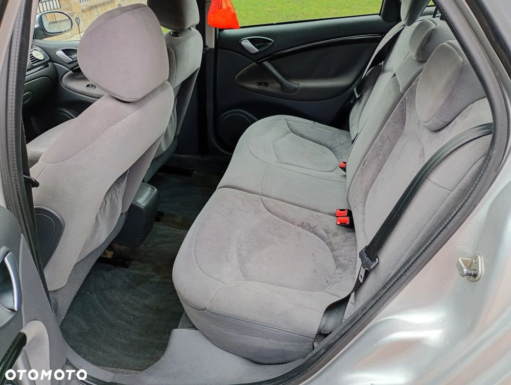 Citroën C5 1.6 HDi Dynamique - 6