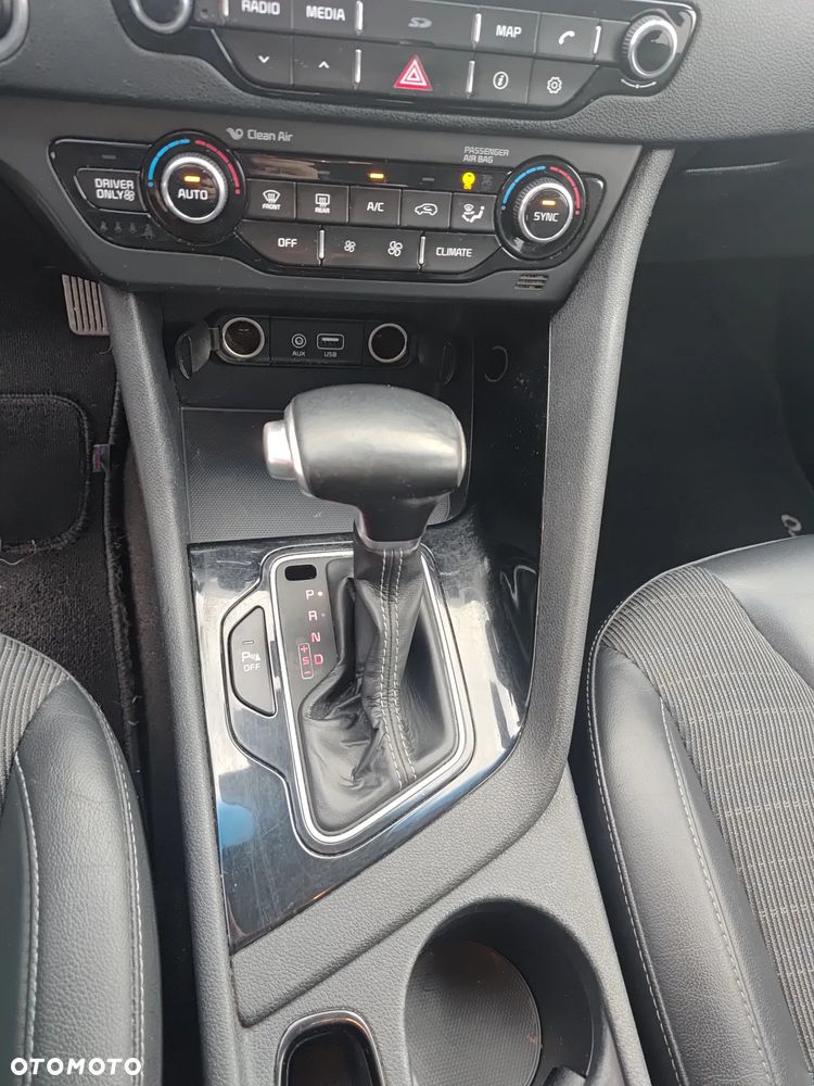 Kia Niro 1.6 GDI 2WD Vision - 29