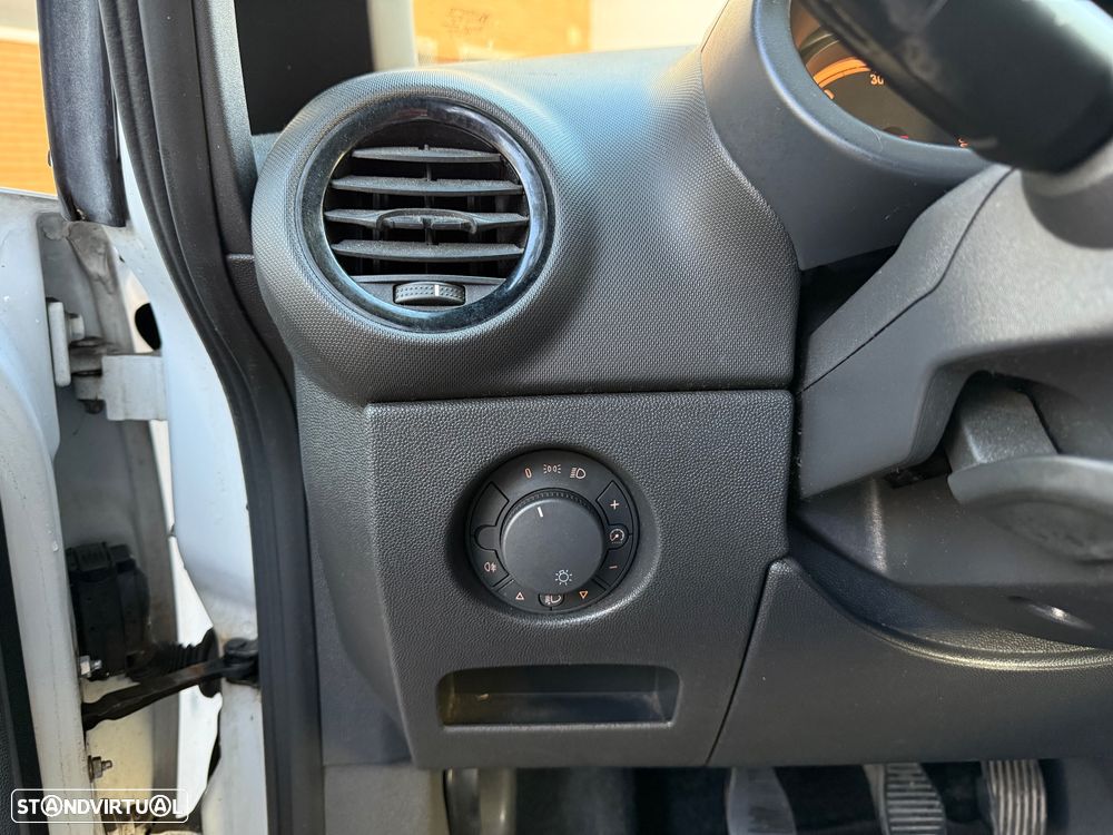 Opel Corsa 1.3 CDTi A/C - 15