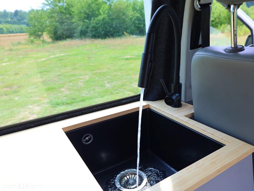 Volkswagen Transporter L2H1 - 17