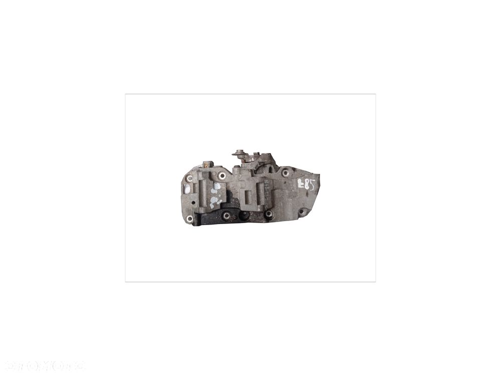Ł85 ŁAPA MOCOWANIE ALTERNATORA BMW N47D20C 8506863 - 1