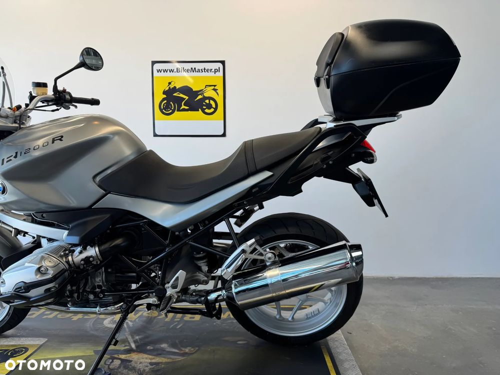 BMW R - 26