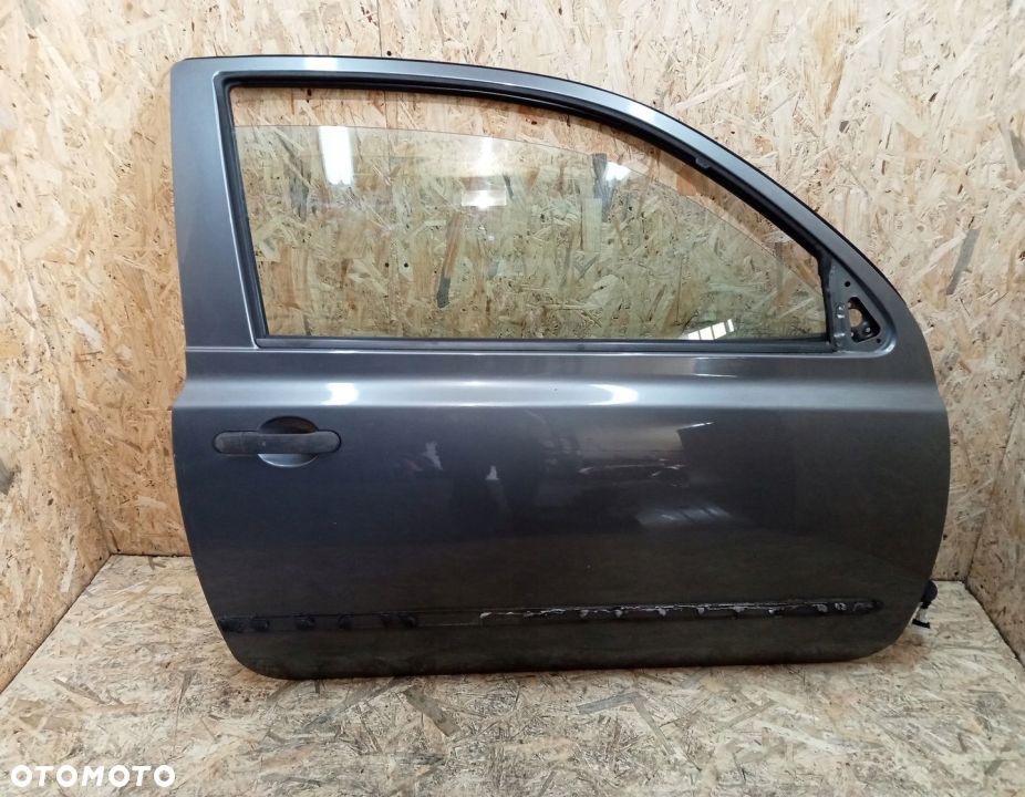 DRZWI PRAWY PRZÓD KOMPLETNE NISSAN MICRA K12 3D - 3