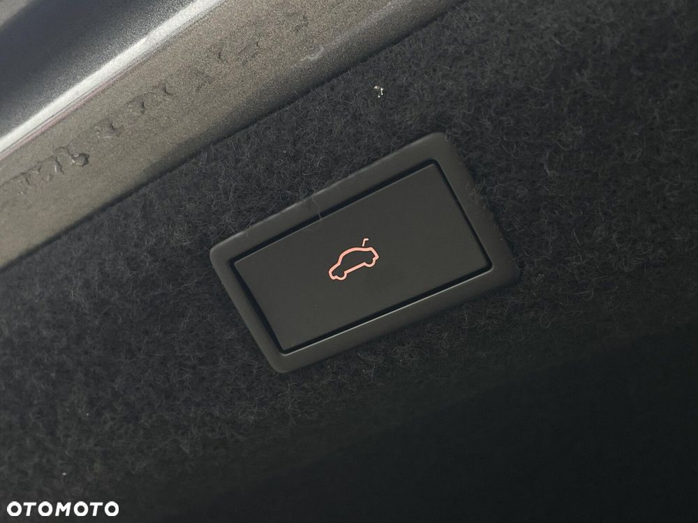 Skoda Octavia 2.0 TDI Selection DSG - 22