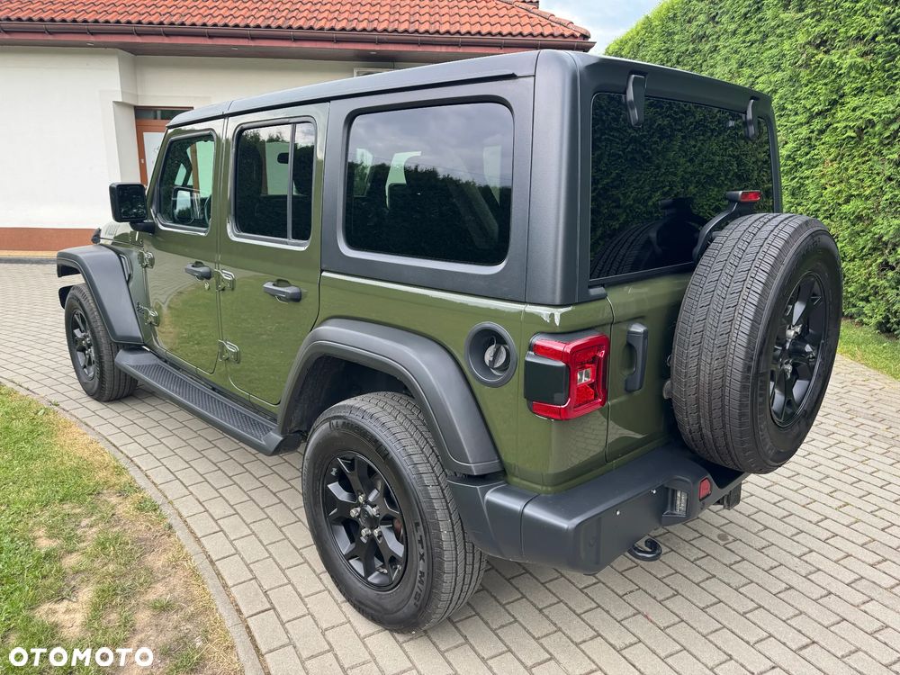Jeep Wrangler - 12