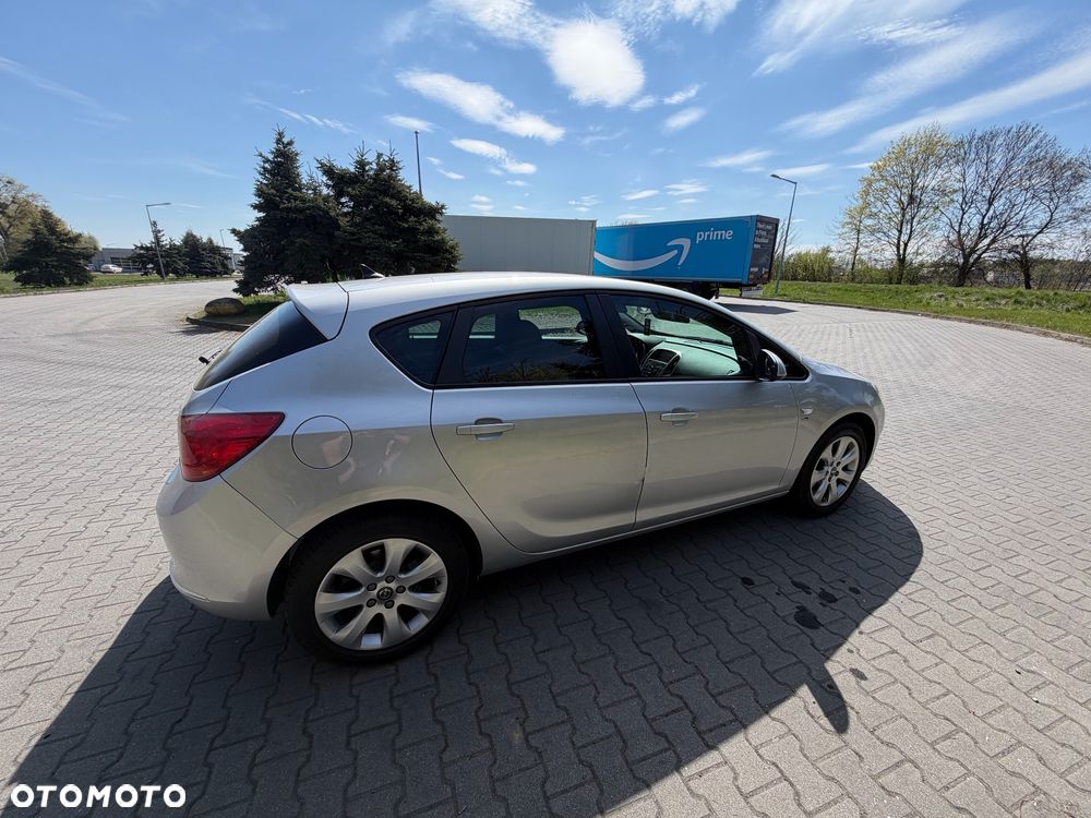 Opel Astra 1.7 CDTI DPF 150 Jahre - 4