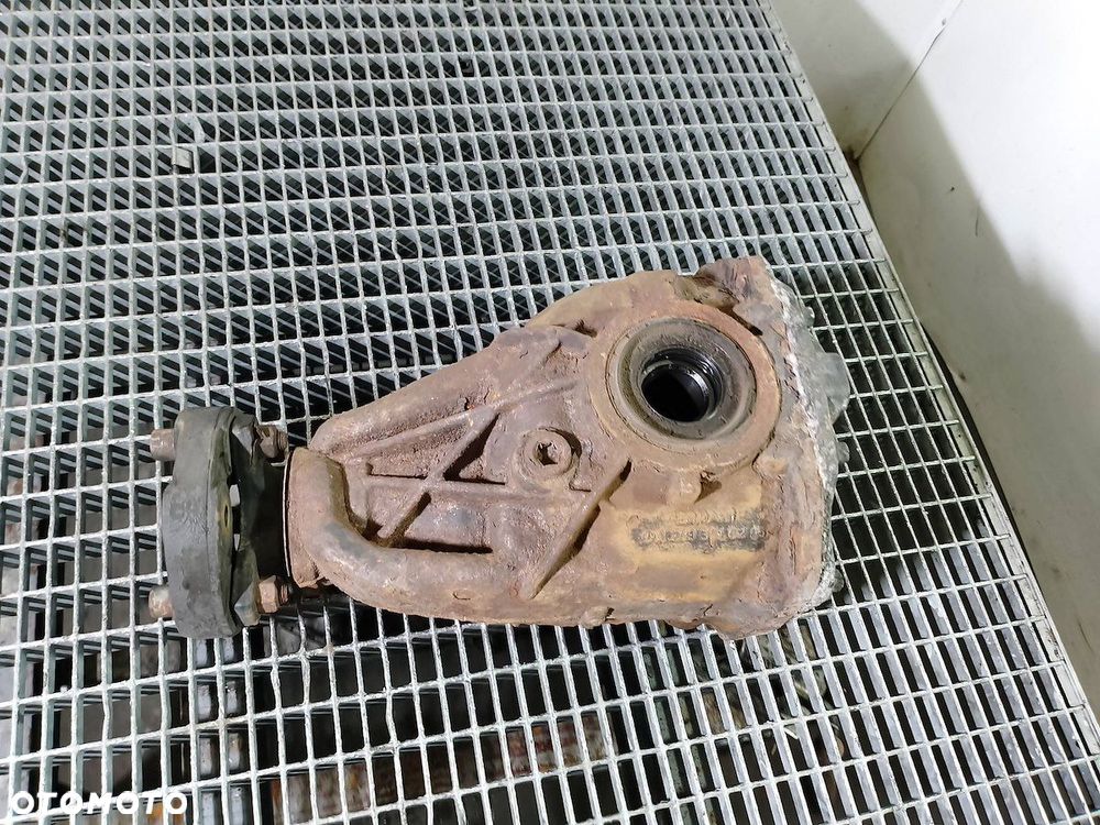 DYFERENCJAŁ TYŁ MERCEDES-BENZ W203 CL A2033510205 1.8 KOMPRESSOR - 1