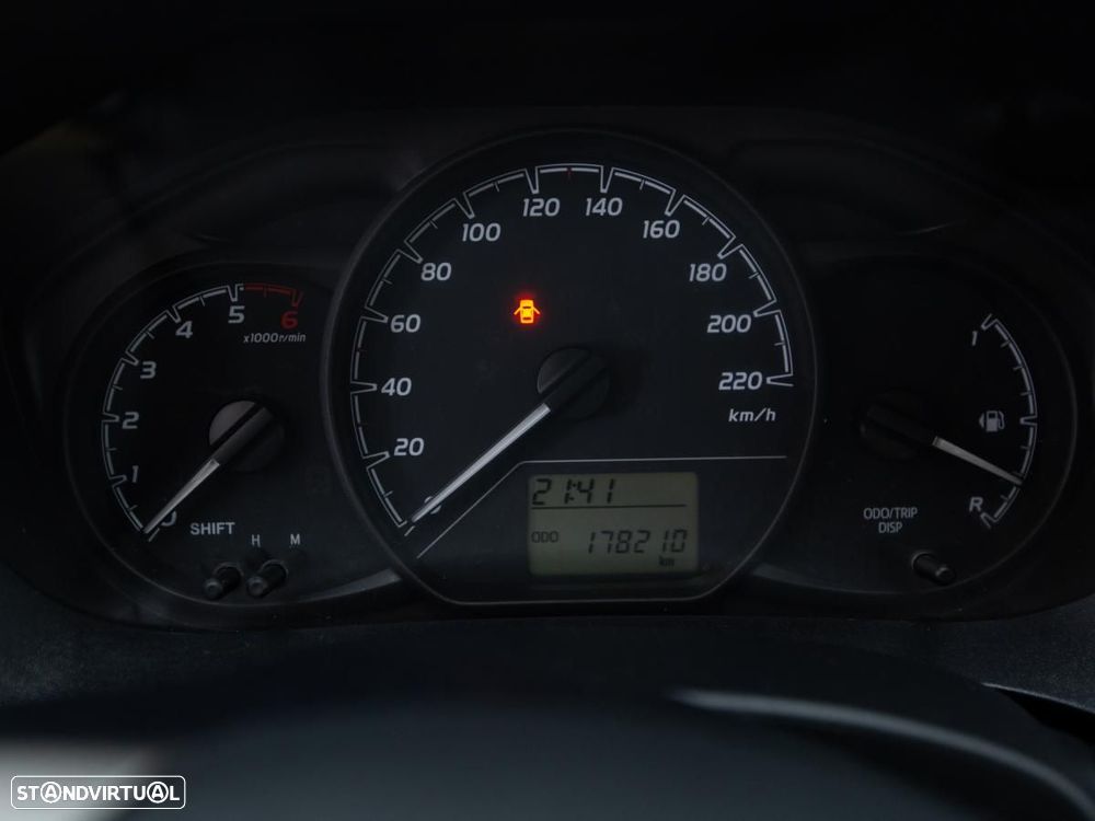Toyota Yaris bizz 1.4 D-4D c/IVA - 17