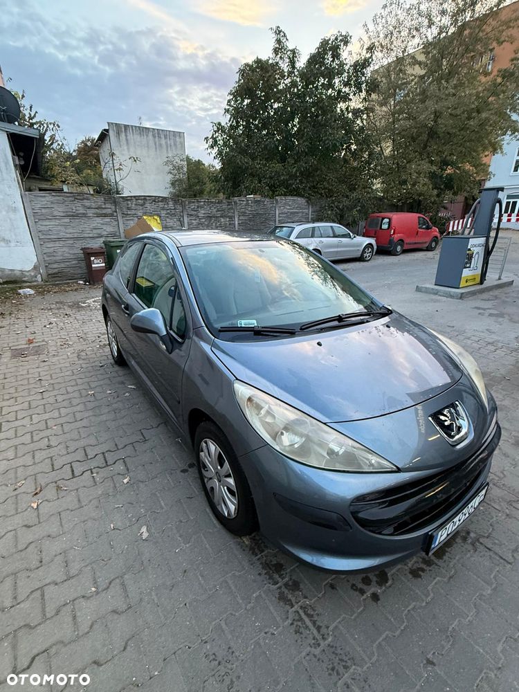 Peugeot 207 2006 photo 5