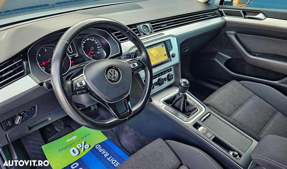 Volkswagen Passat - 14