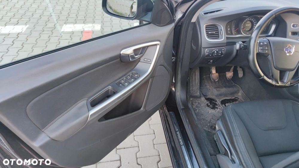 Volvo V60 D4 Drive-E Kinetic - 22