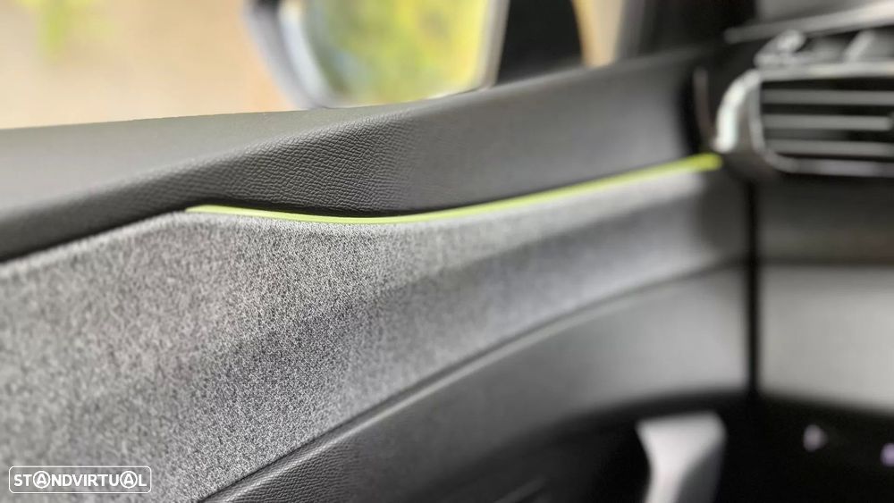 Peugeot 308 SW 1.6 Hybrid Allure e-EAT8 - 33