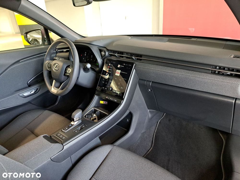 Lexus LBX 1.5 Hybrid - 16