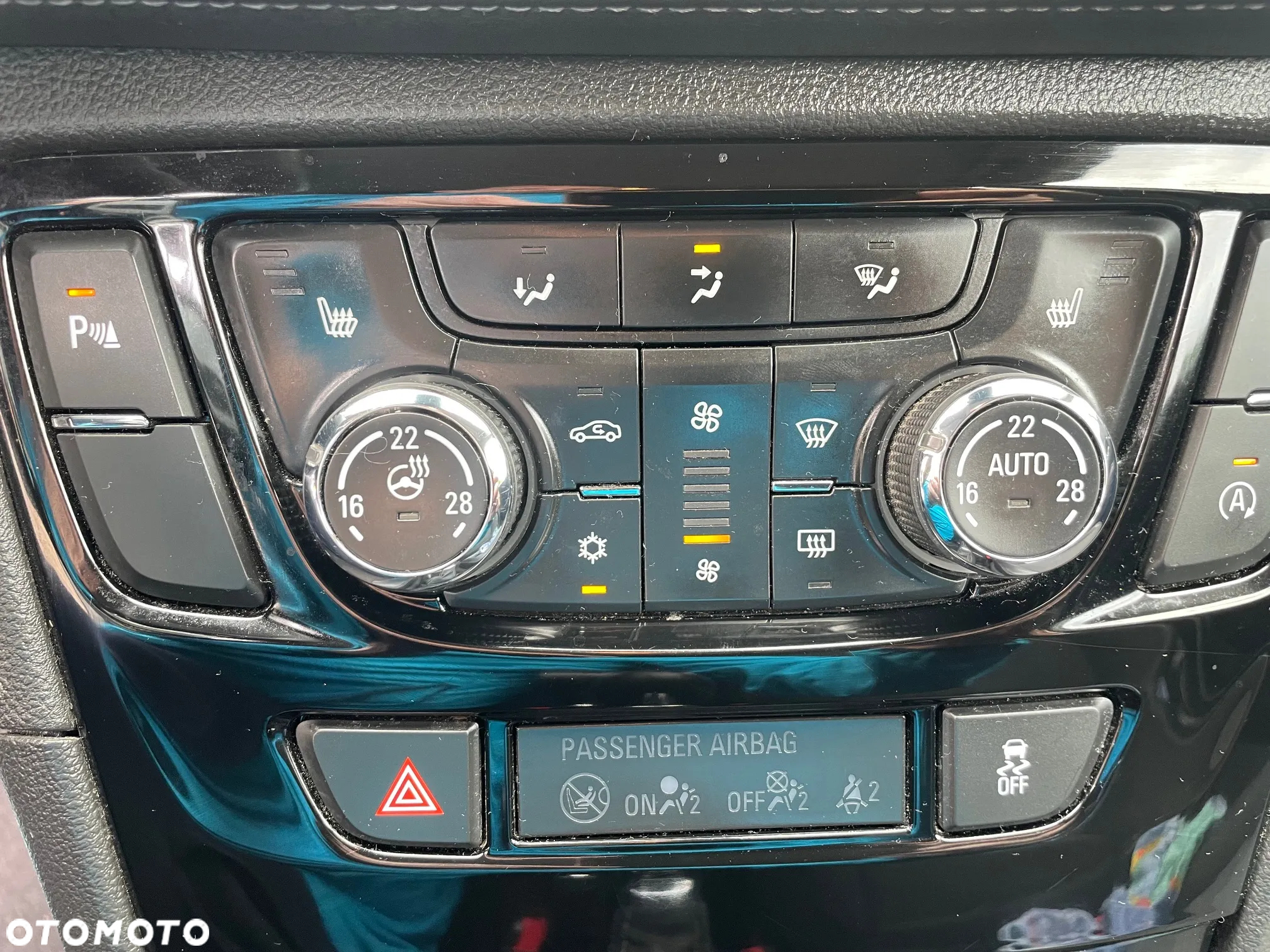 Opel Mokka 1.4 T Cosmo S&S - 17