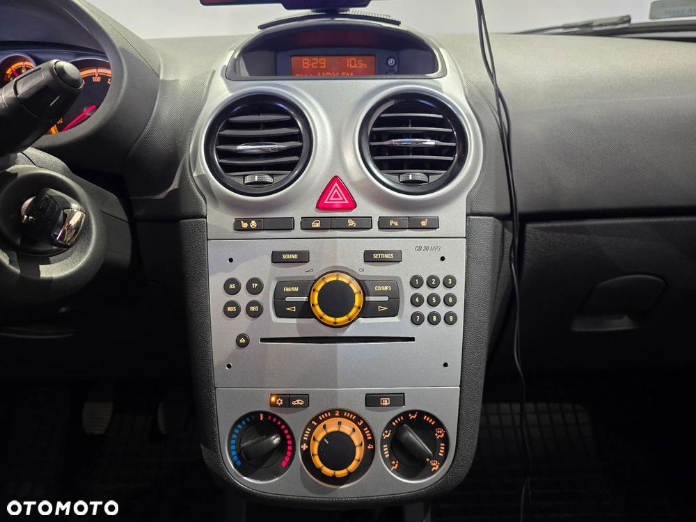 Opel Corsa - 30
