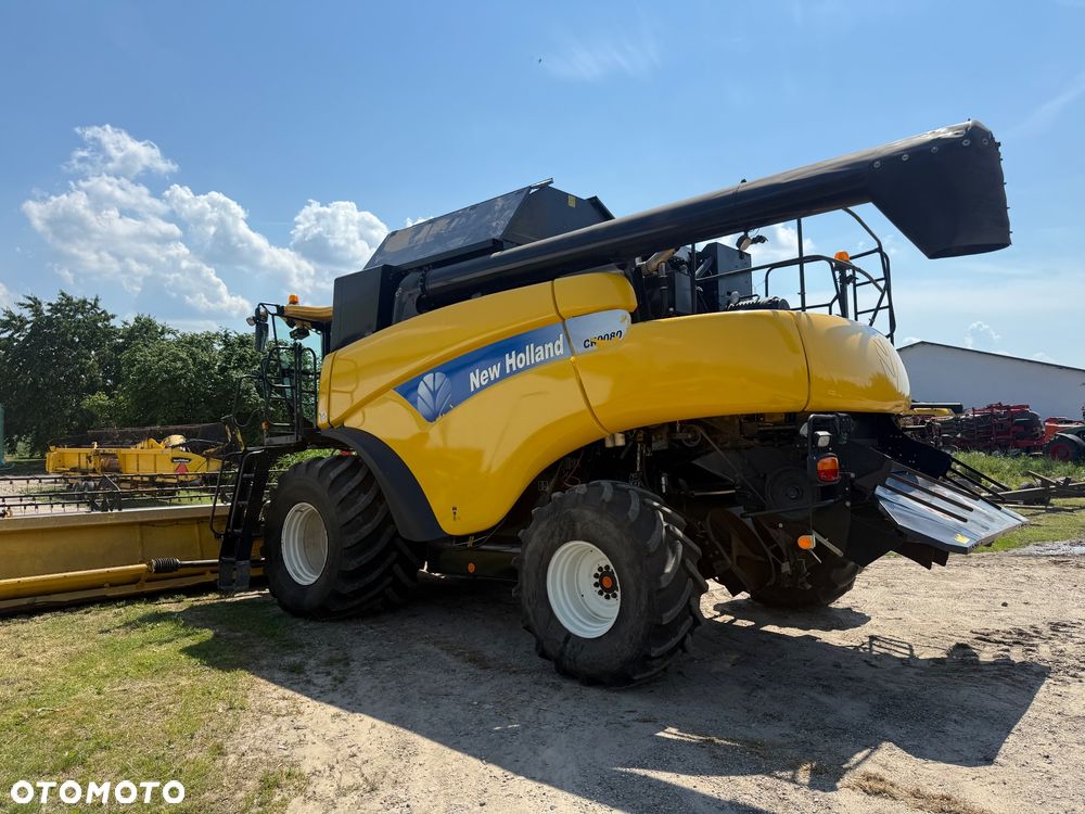 New Holland CR 9080 - 1