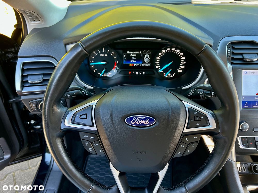 Ford Mondeo - 25