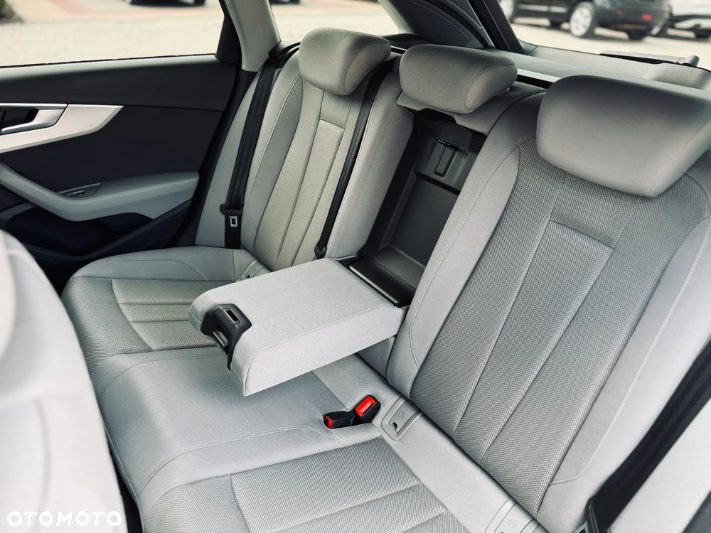 Audi A4 Avant 30 TDI mHEV Advanced S tronic - 17