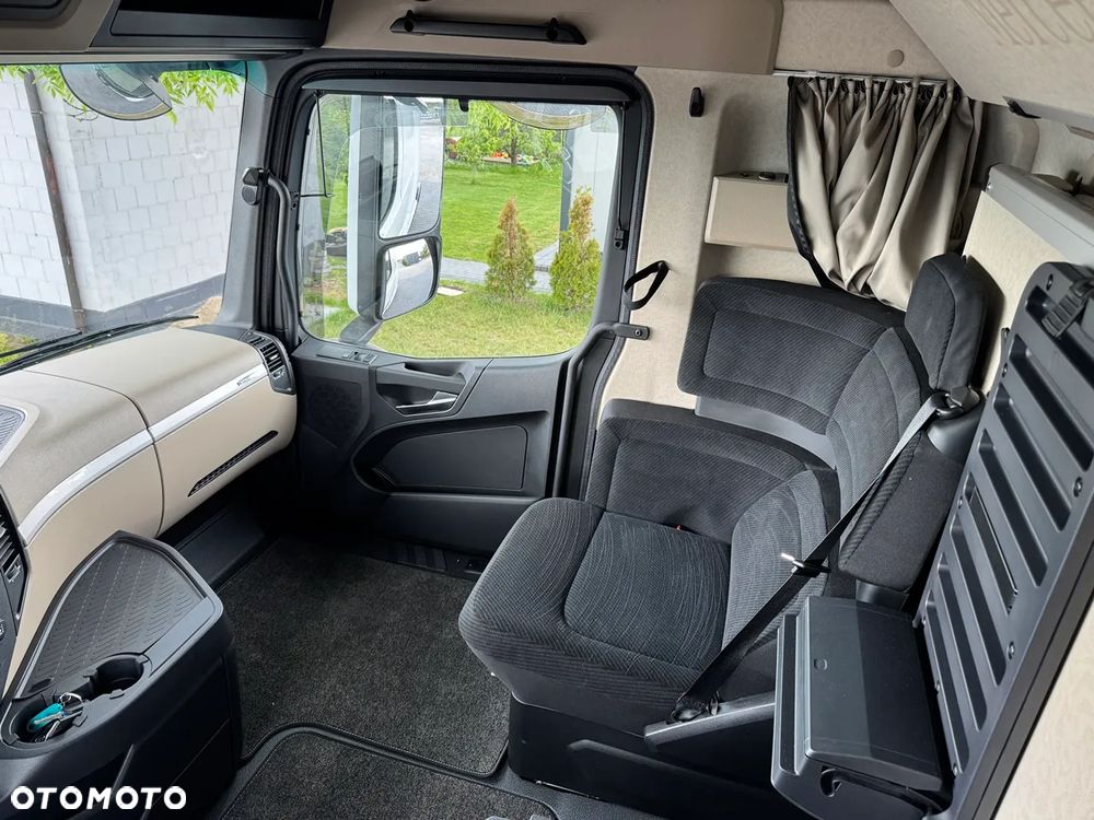 Mercedes-Benz ACTROS 1851/GIGA SPACE/ACC/KLIMA POSTOJOWA/SALONKA/FULL LED/NAVIGACJA/DWA ŁÓŻKA/Z NIEMIEC - 24
