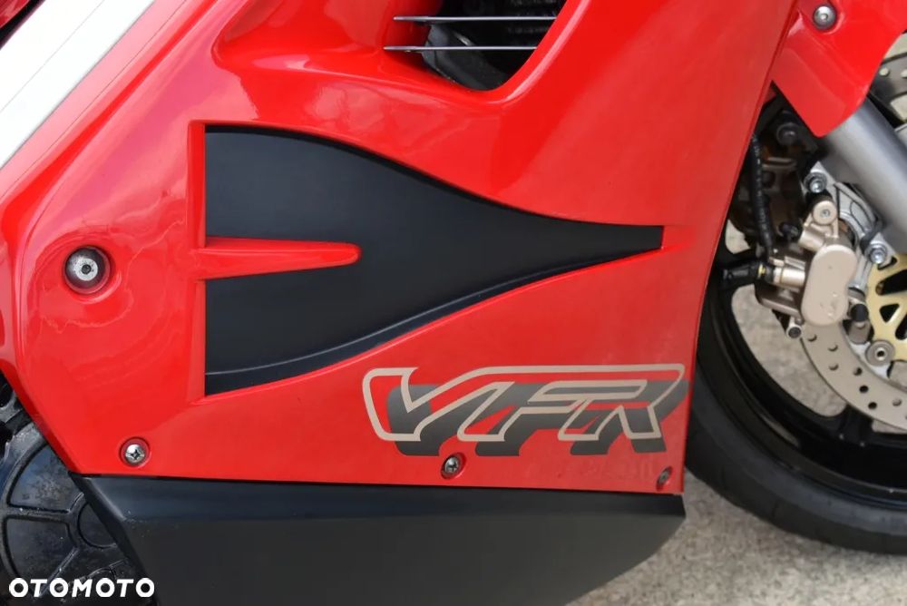 Honda VFR - 31