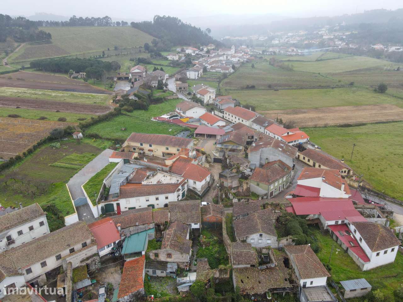 Duas Casas Usadas em Foz de Arouce, Lousã - 567m² por 150.000€ - Grande imagem: 2/24