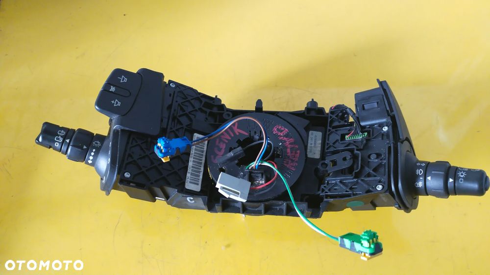 PRZEŁĄCZNIK ZESPOLONY Renault Scenic  8200127727 - 1