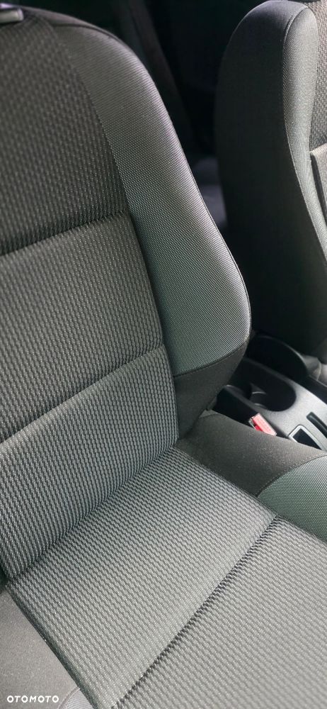 Peugeot 207 75 Urban Move - 11