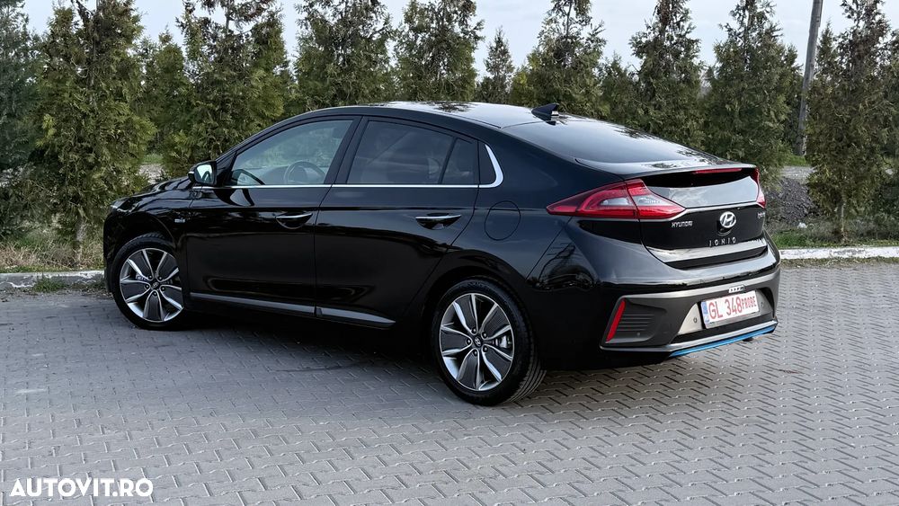 Hyundai IONIQ 1.6 GDI Premium - 3