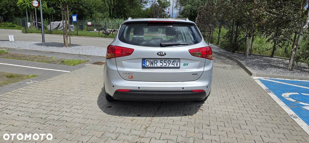 Kia Ceed - 5