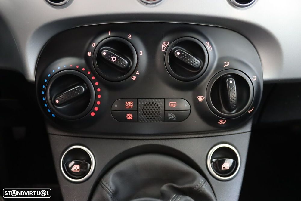 Fiat 500C 1.0 Hybrid Connect - 27