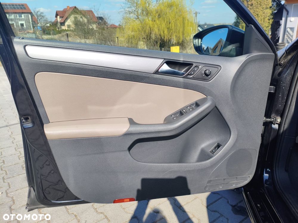 Volkswagen Jetta 1.4 TSI DSG Comfortline - 10