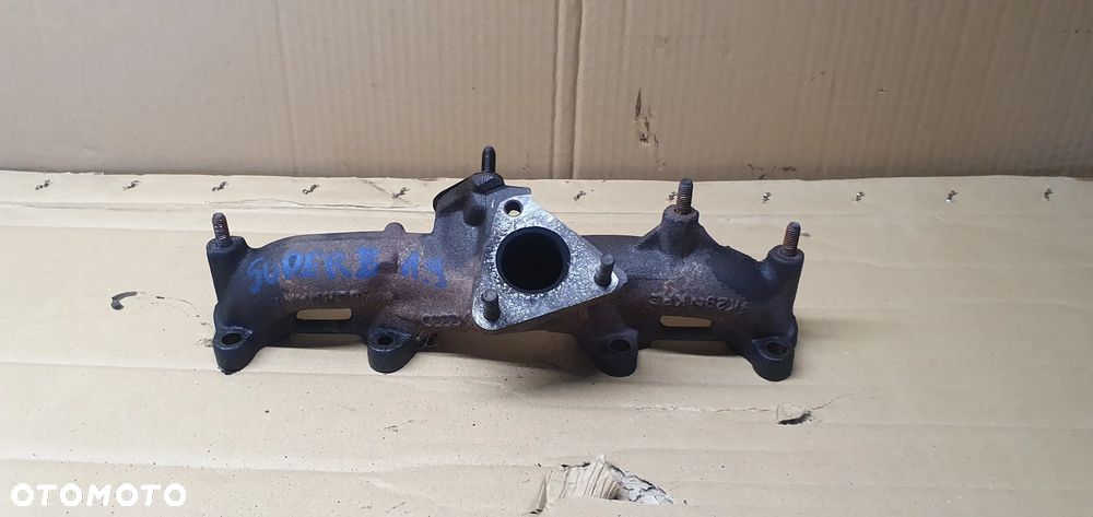 Kolektor wydechowy Skoda Superb 1.9 TDI 038253033E - 3