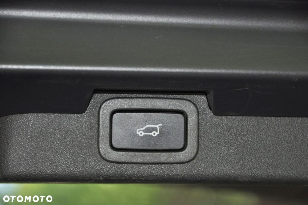 Land Rover Discovery 2.0 SD4 HSE - 16