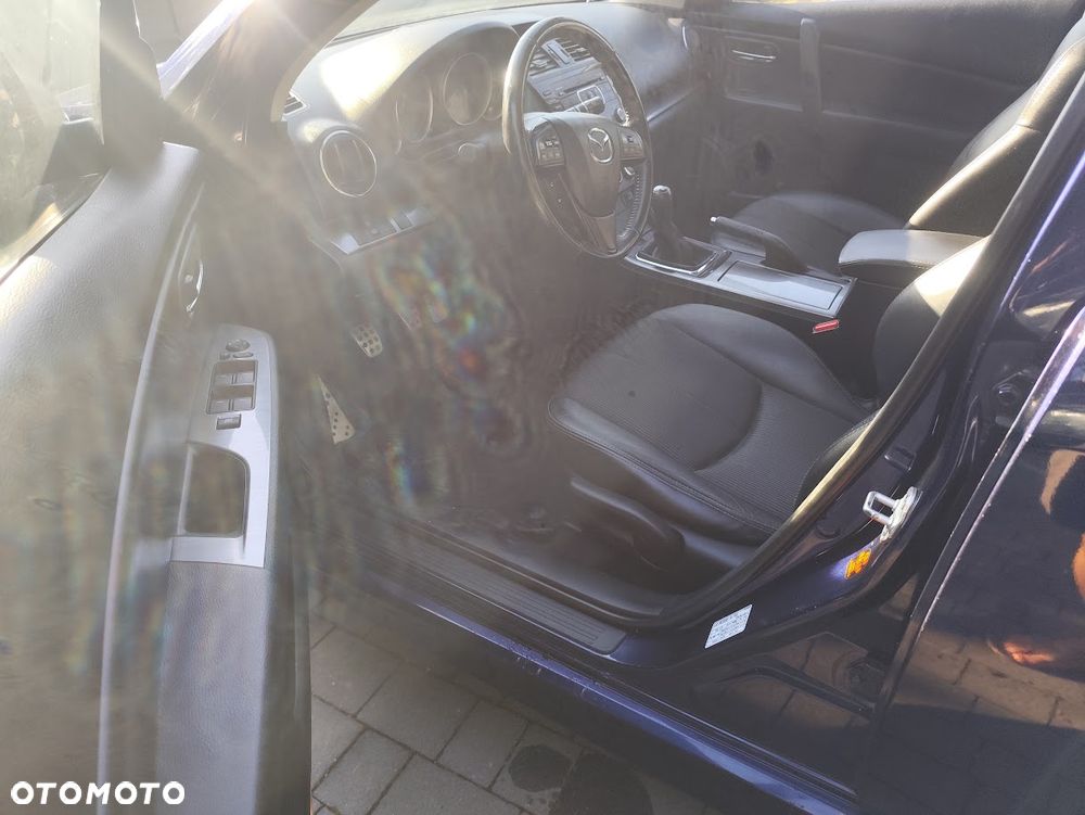 Mazda 6 2.0 Exclusive + - 9