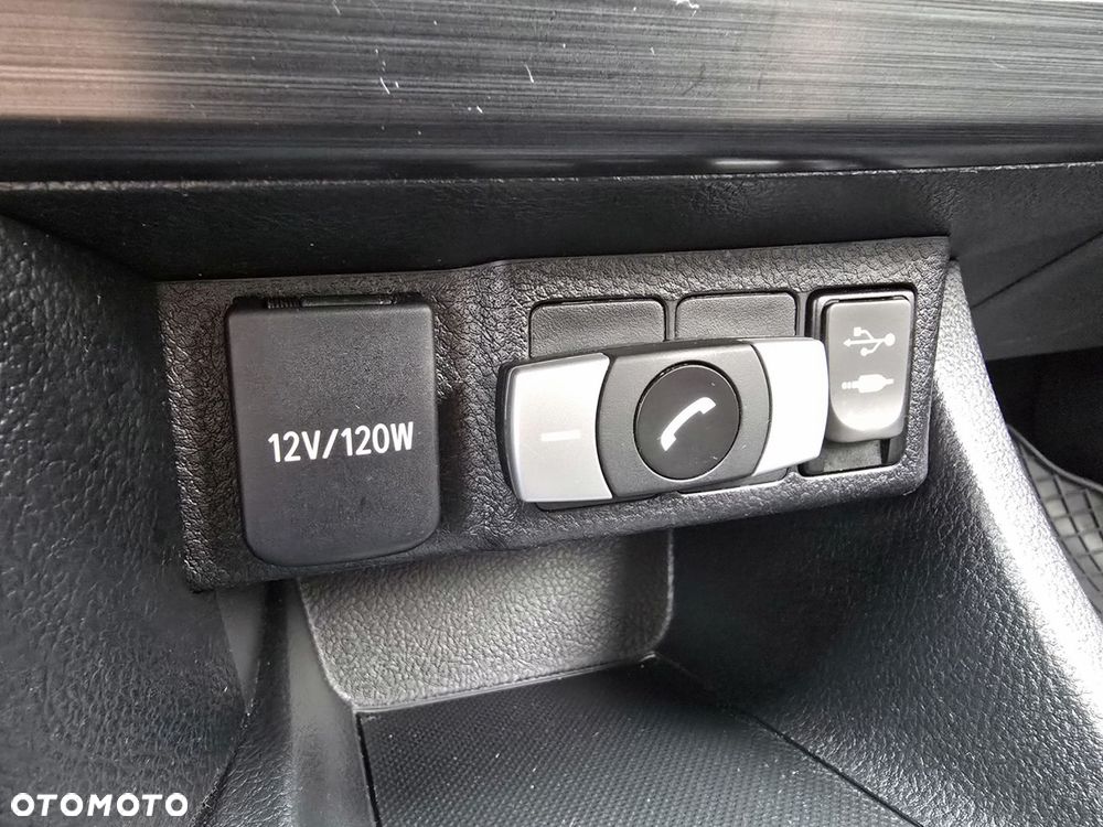 Toyota Auris - 15