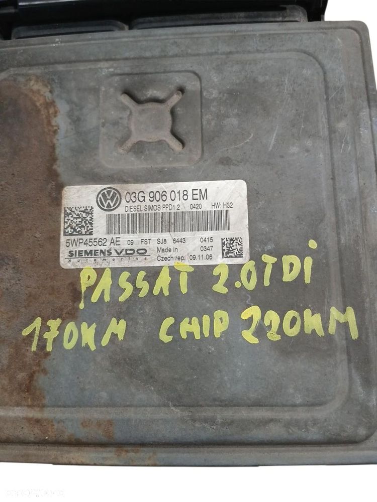 KOMPUTER SILNIKA VW PASSAT B6 2.0 TDI 03G906018EM 5WP45562 - 3