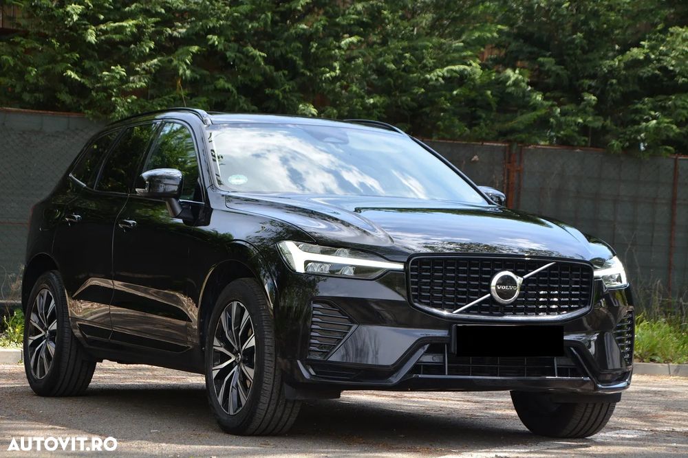 Volvo XC 60 B4 D AWD Plus Dark - 8