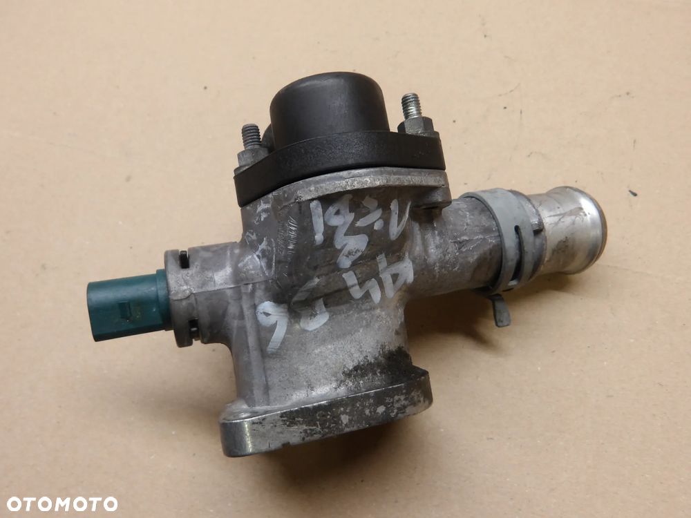 AUDI A4 B6 01-04 KOMBI OBUDOWA TERMOSTATU 038121133A - 2