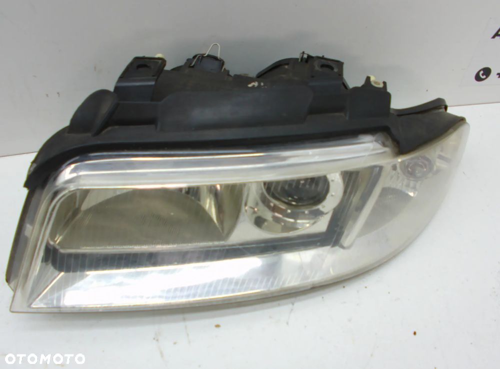 Audi A4 B5 lift Lampa Prawa Przód Reflektor - 2