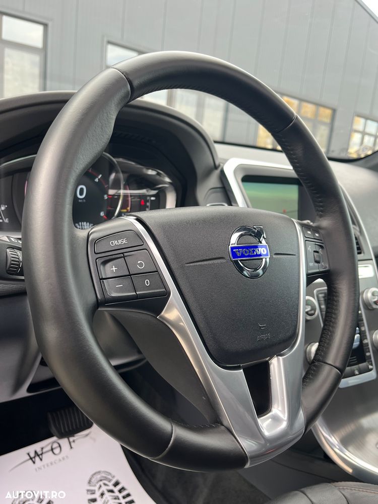 Volvo XC 60 D4 Geartronic Ocean Race - 38