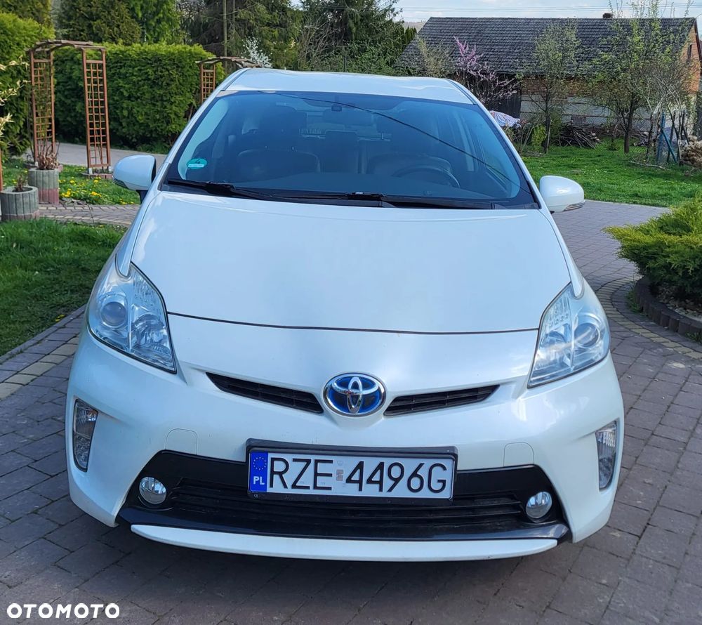 Toyota Prius (Hybrid) - 7