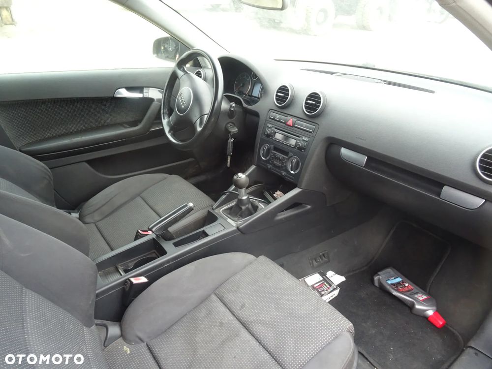 Audi a3 8p 3D Lakier(LZ7L) na części maska zderzak drzwi błotnik klapa - 5