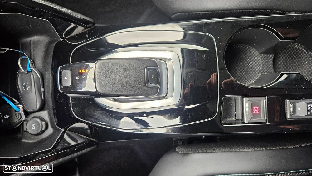 Peugeot 2008 1.5 BlueHDi Allure Pack EAT8 - 20