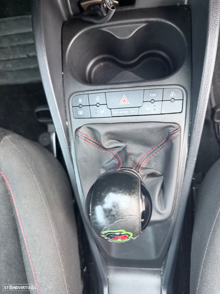 SEAT Ibiza SC 2.0 TDI CR FR - 7