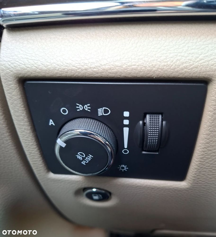 Jeep Grand Cherokee - 20