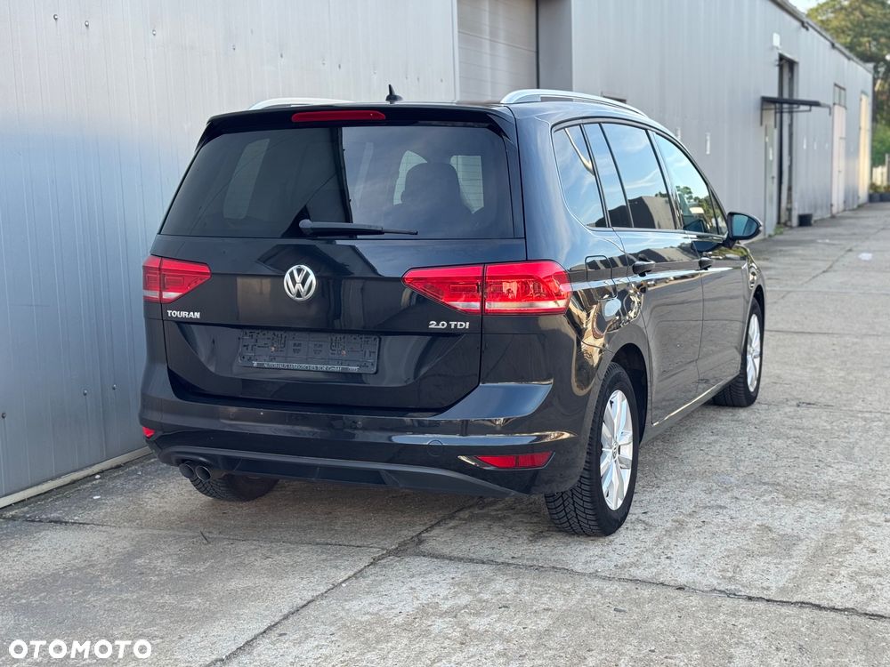 Volkswagen Touran - 7
